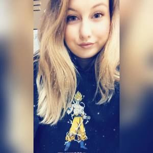 Meet your Posher, Danielle